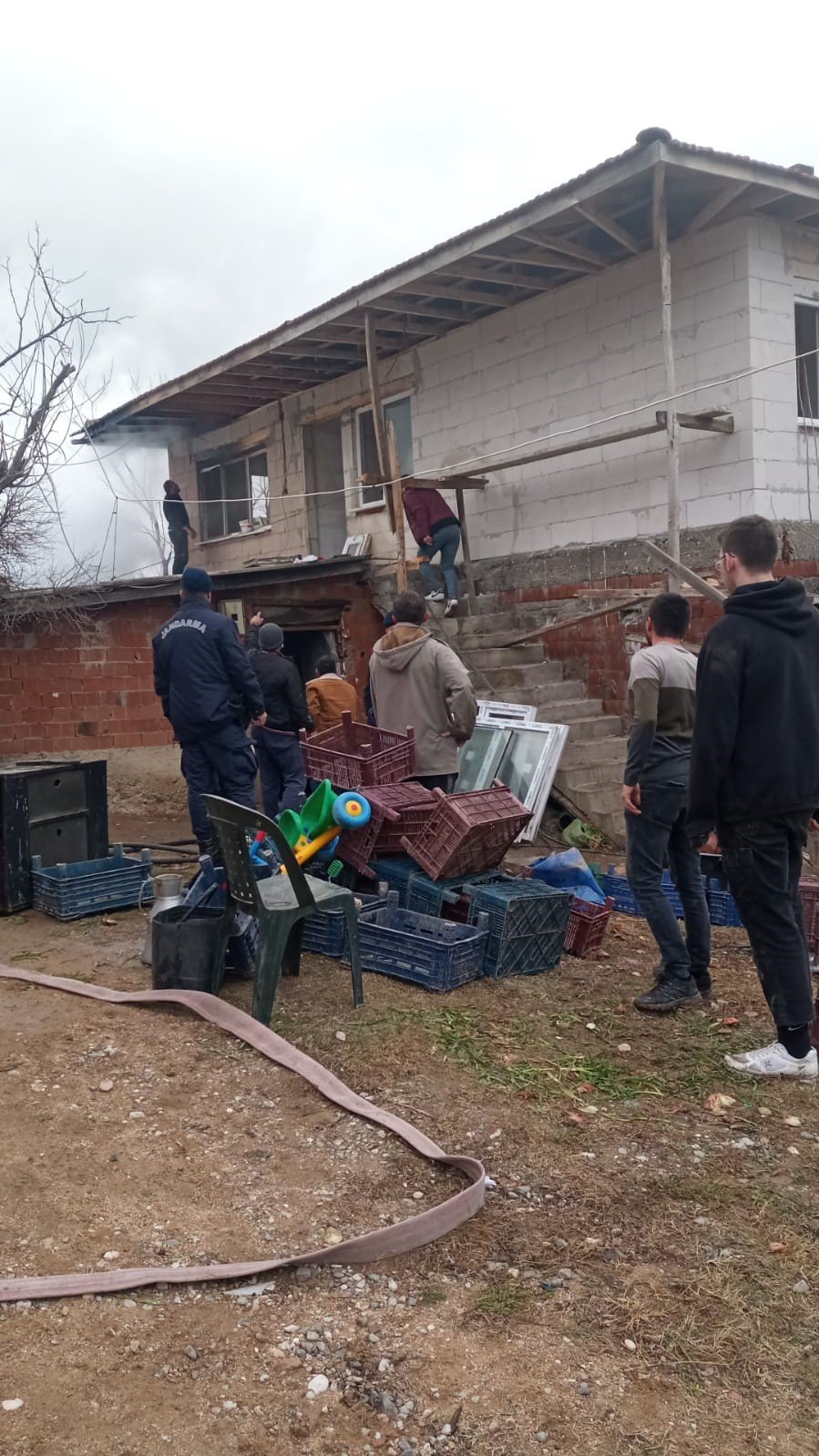 Bilecik’te bir evde çıkan yangın korkuttu