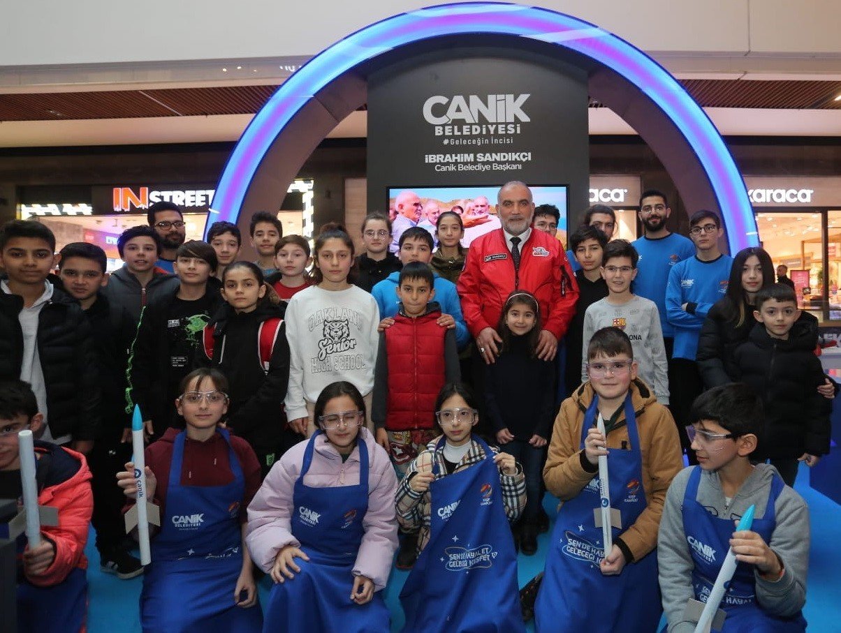 Sandıkçı: “Canik’te teknolojiyi üreten ve geliştiren bir nesil yetişiyoruz”