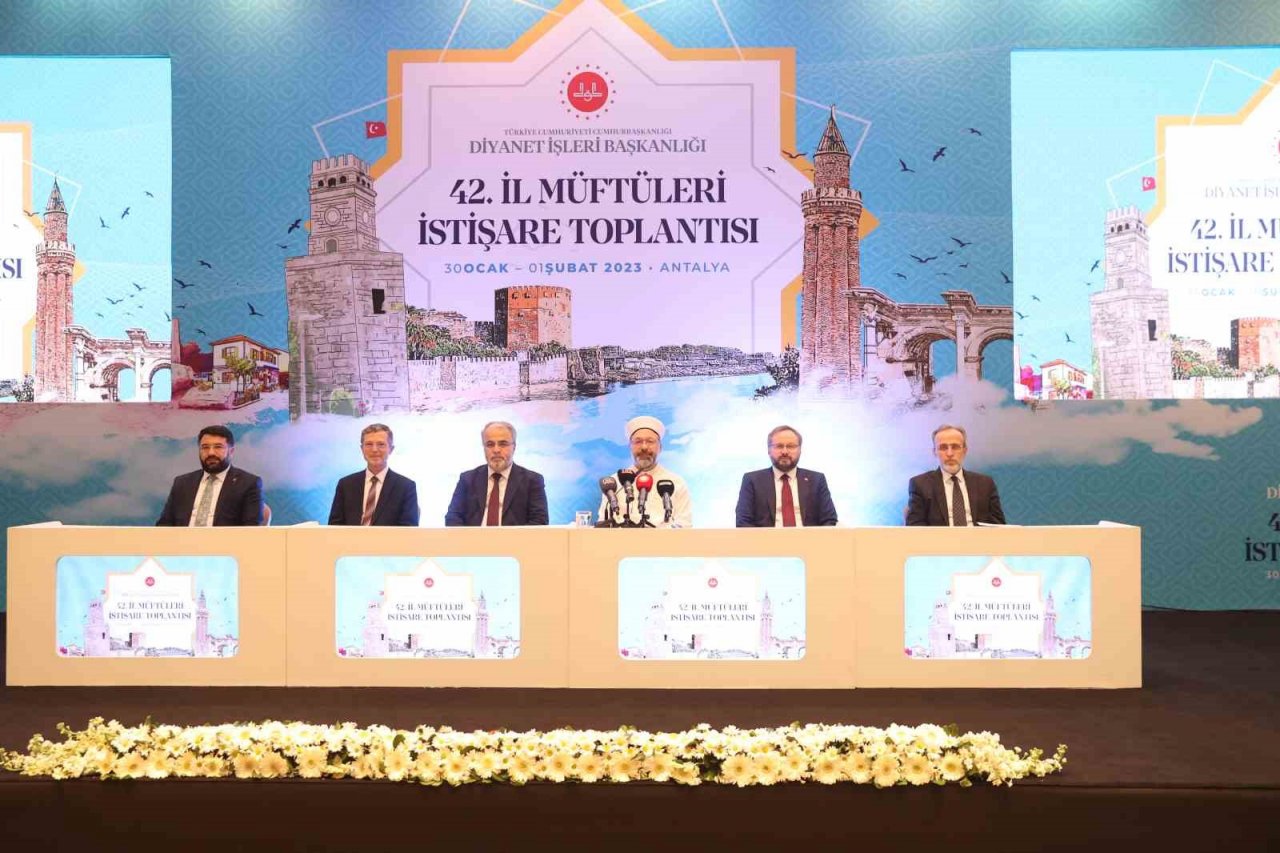 Diyanet İşleri Başkanı Erbaş: “Hastalıklı zihniyetlerle mücadeleye en güçlü şekilde devam edilecek”