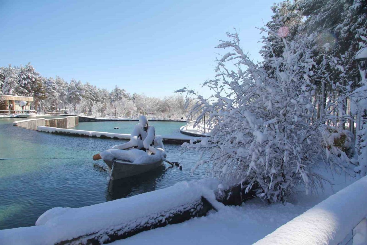 Gaziantep’in beyaz örtüsü havadan görüntülendi