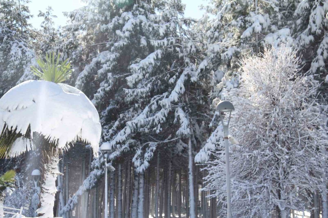 Gaziantep’in beyaz örtüsü havadan görüntülendi