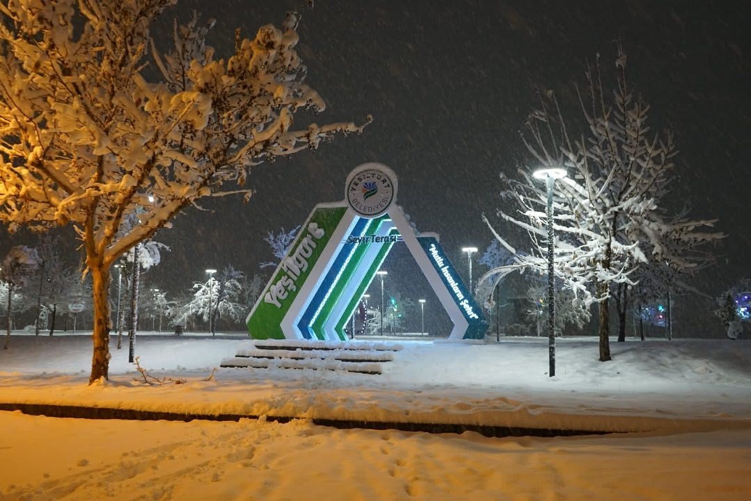 Yeşilyurt’ta kartpostallık görüntüler