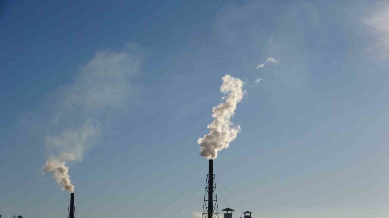 Mersinliler neredeyse her gün kirli hava soluyor