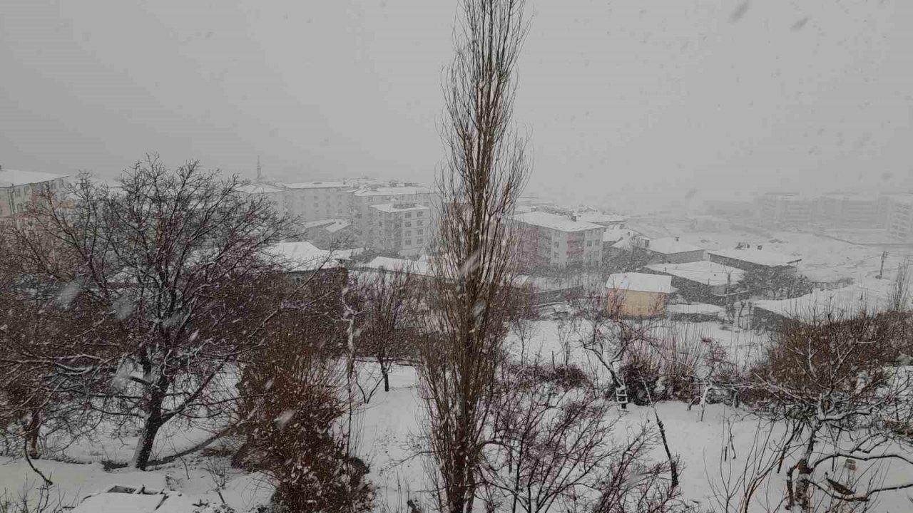 Kulp beyaz örtüyle kaplandı