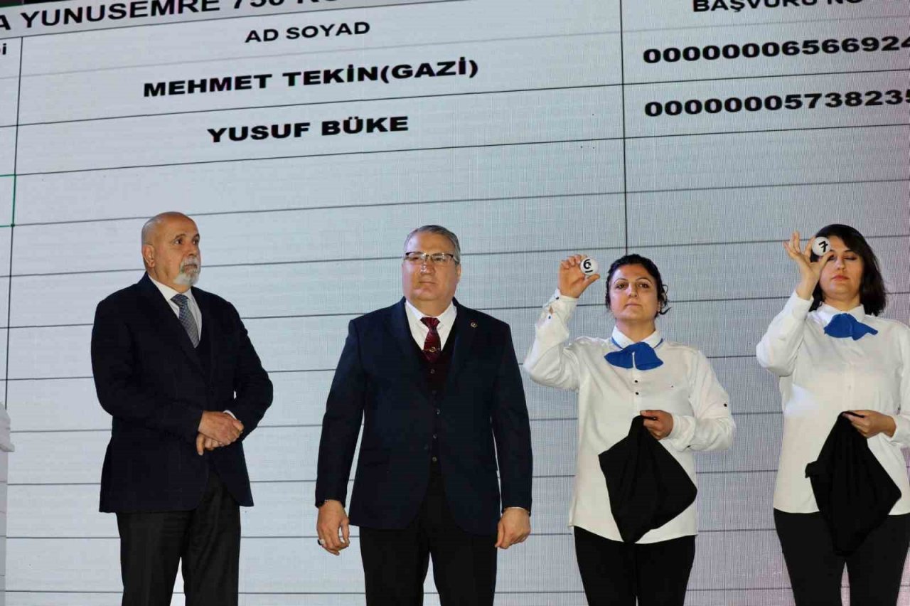 Ev sahibi olabilmenin heyecanını yaşadılar