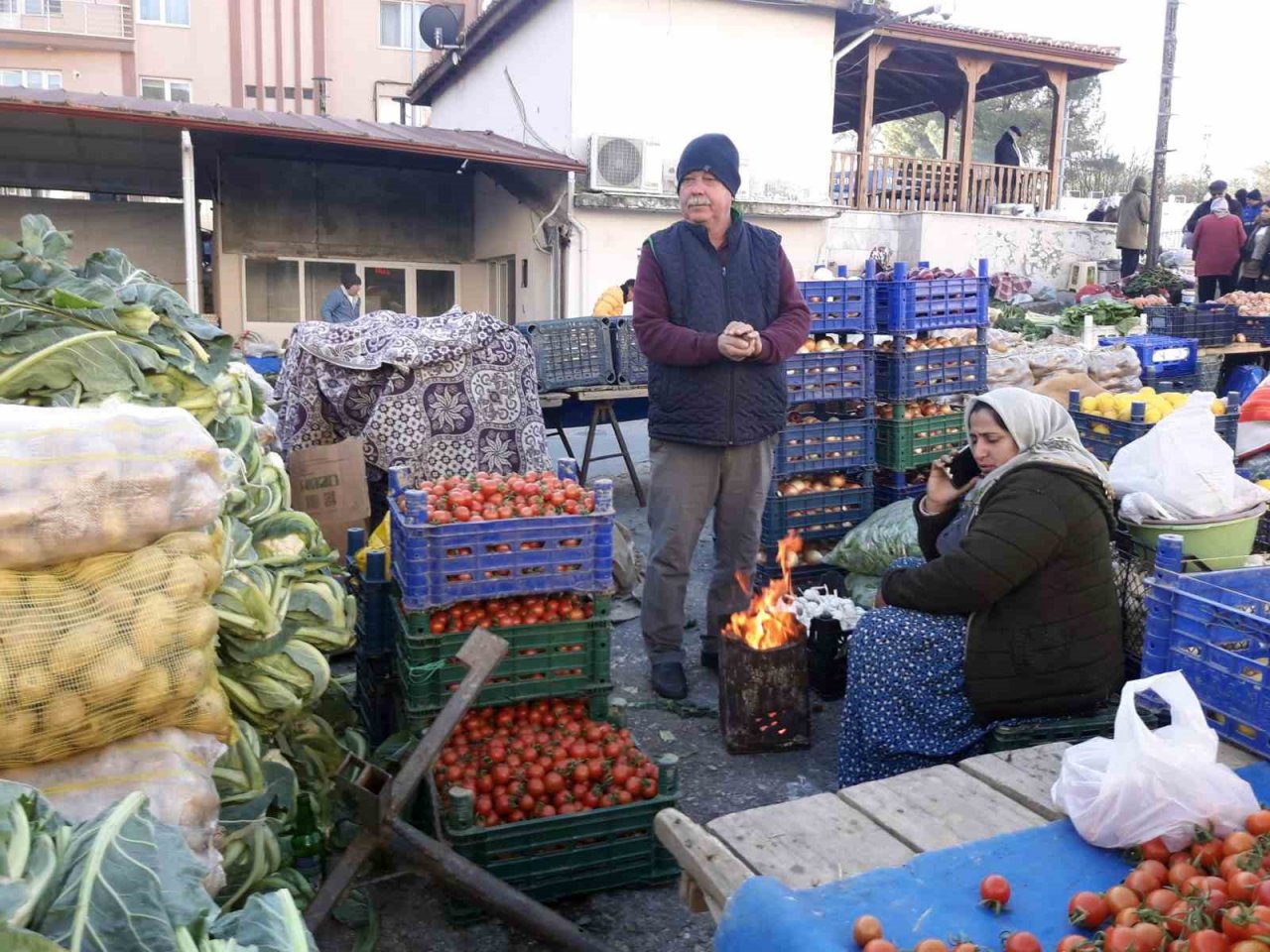 Halk pazarını soğuk vurdu