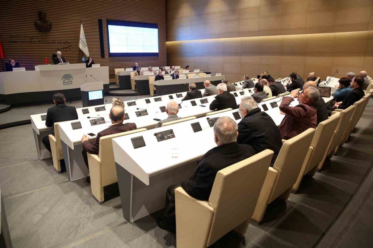 Nilüfer’den üniversite öğrencisine ulaşım desteği