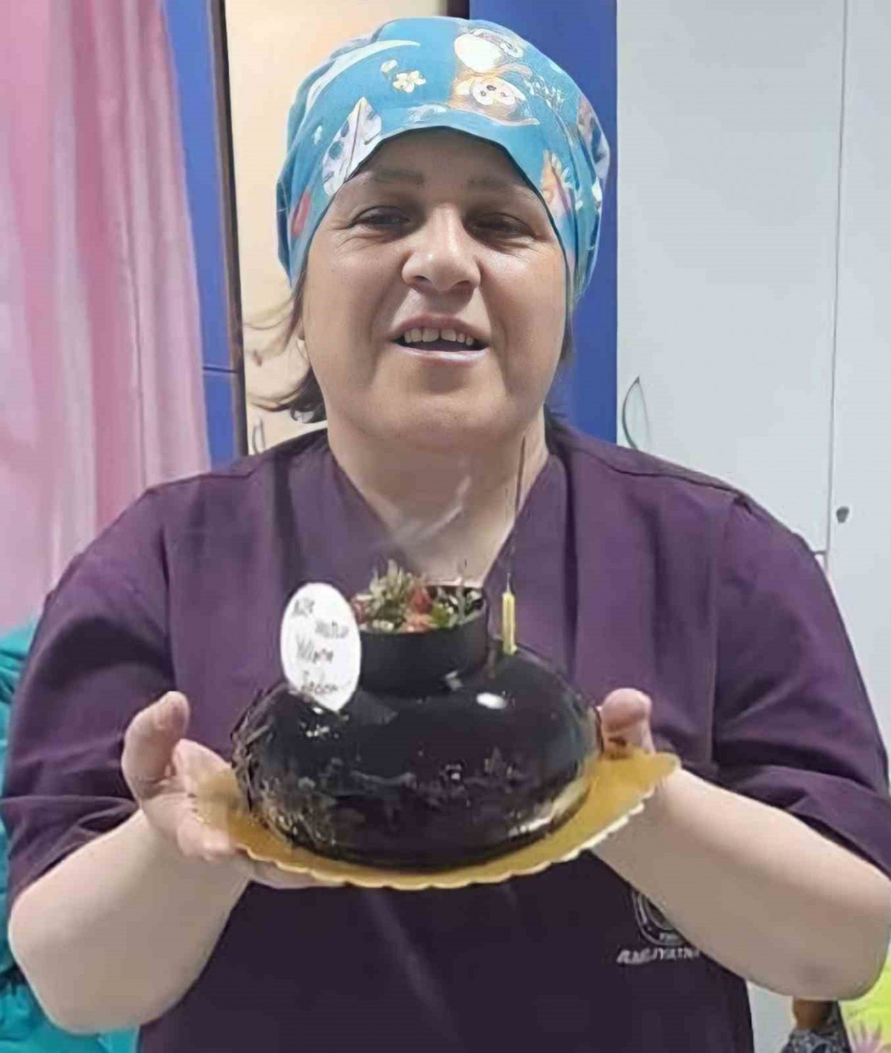 Hastanede kalp krizi geçiren sağlık çalışanı hayatını kaybetti