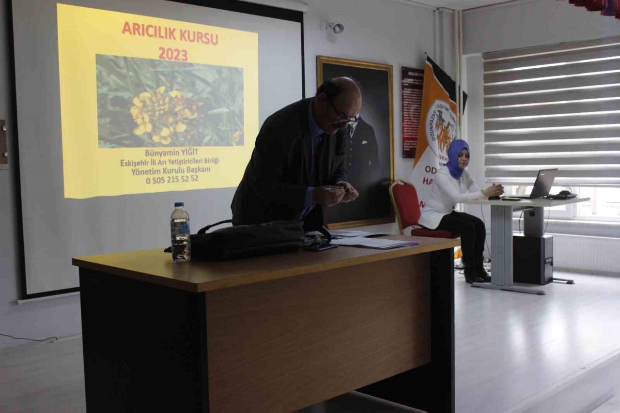 Bal yapmak isteyen bu kursa gidiyor