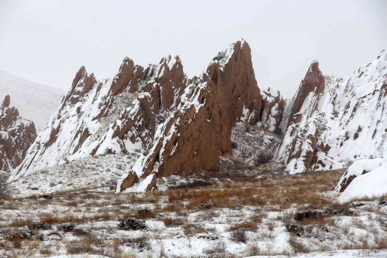 Dünyadaki Mars kar altında