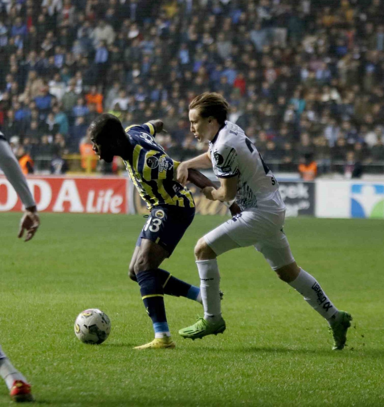 Spor Toto Süper Lig: Adana Demirspor: 1 - Fenerbahçe: 1 (Maç sonucu)