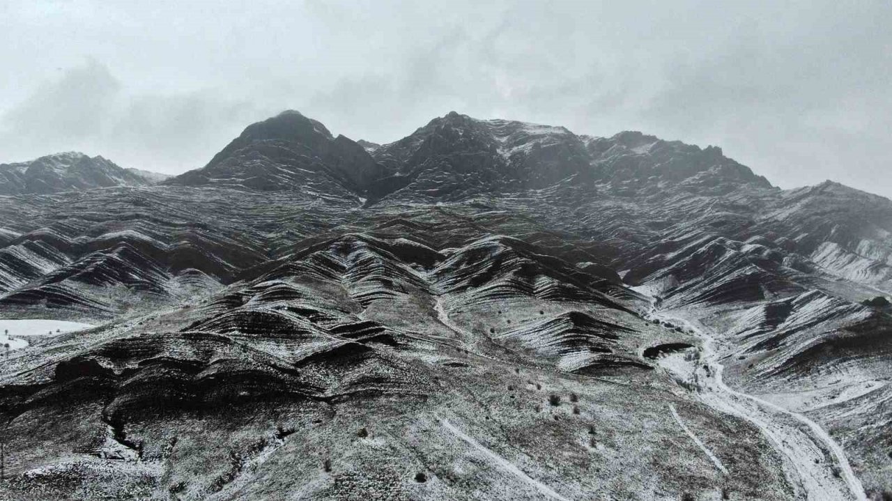 Dünyadaki Mars kar altında