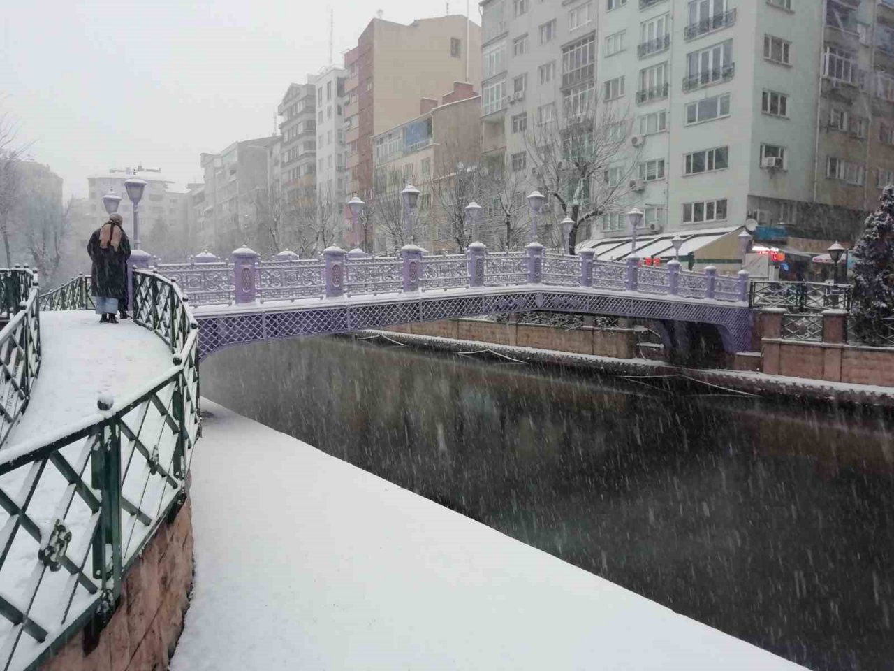 Eskişehir bembeyaz oldu