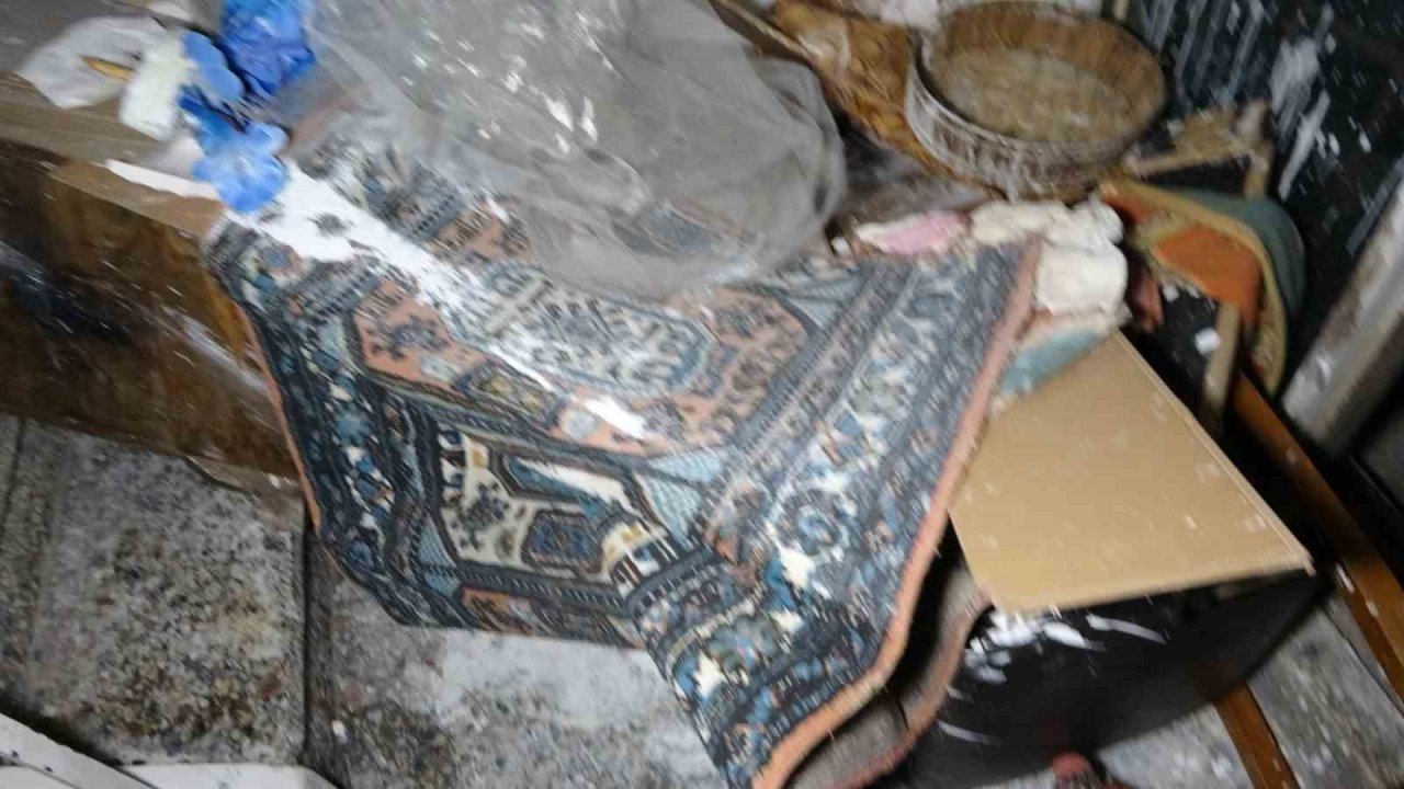 Oturduğu evi yakan kiracı kadın tutuklandı