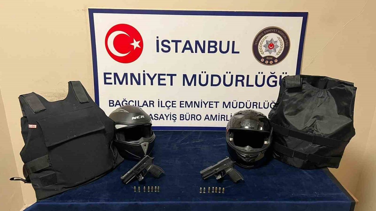 Şüpheli araçta bulunan şahısların üzerinden tabanca, fişek ve 2 adet çelik yelek çıktı