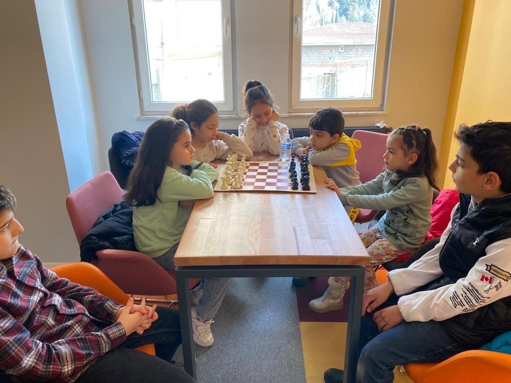 Beyoğlu’nda ‘Akıl ve Zeka Oyunları Merkezi’ açıldı