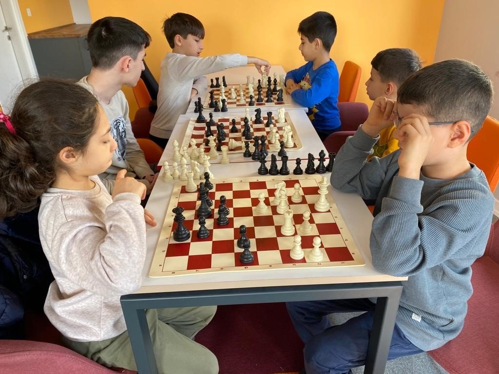 Beyoğlu’nda ‘Akıl ve Zeka Oyunları Merkezi’ açıldı