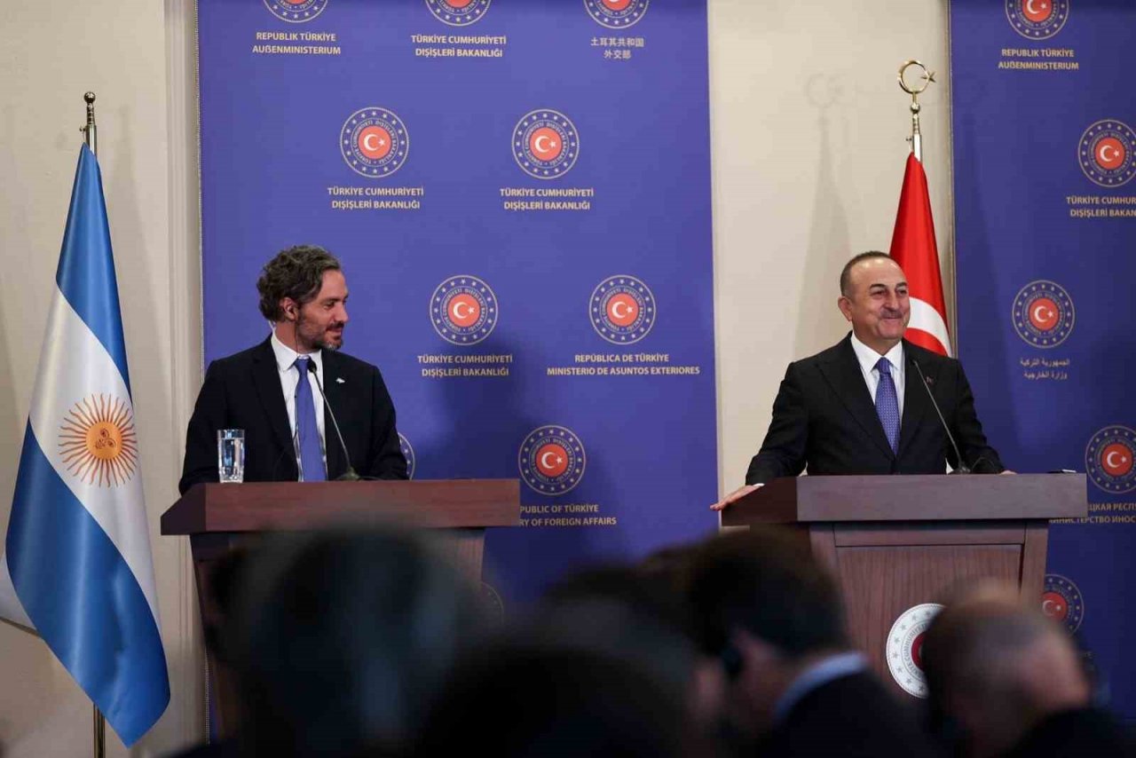 Dışişleri Bakanı Mevlüt Çavuşoğlu’ndan konsolosluk kapatan ülkelere tepki
