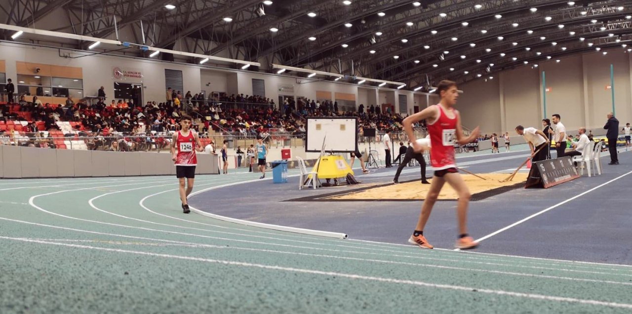 Diyarbakırlı sporcuları atletizmde Türkiye dereceleri elde etti