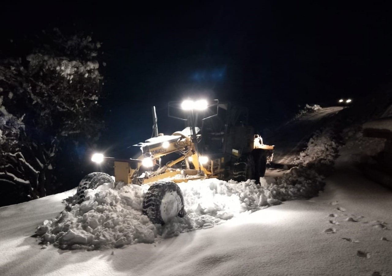 Elazığ’da 300 köy yolu ulaşıma açıldı