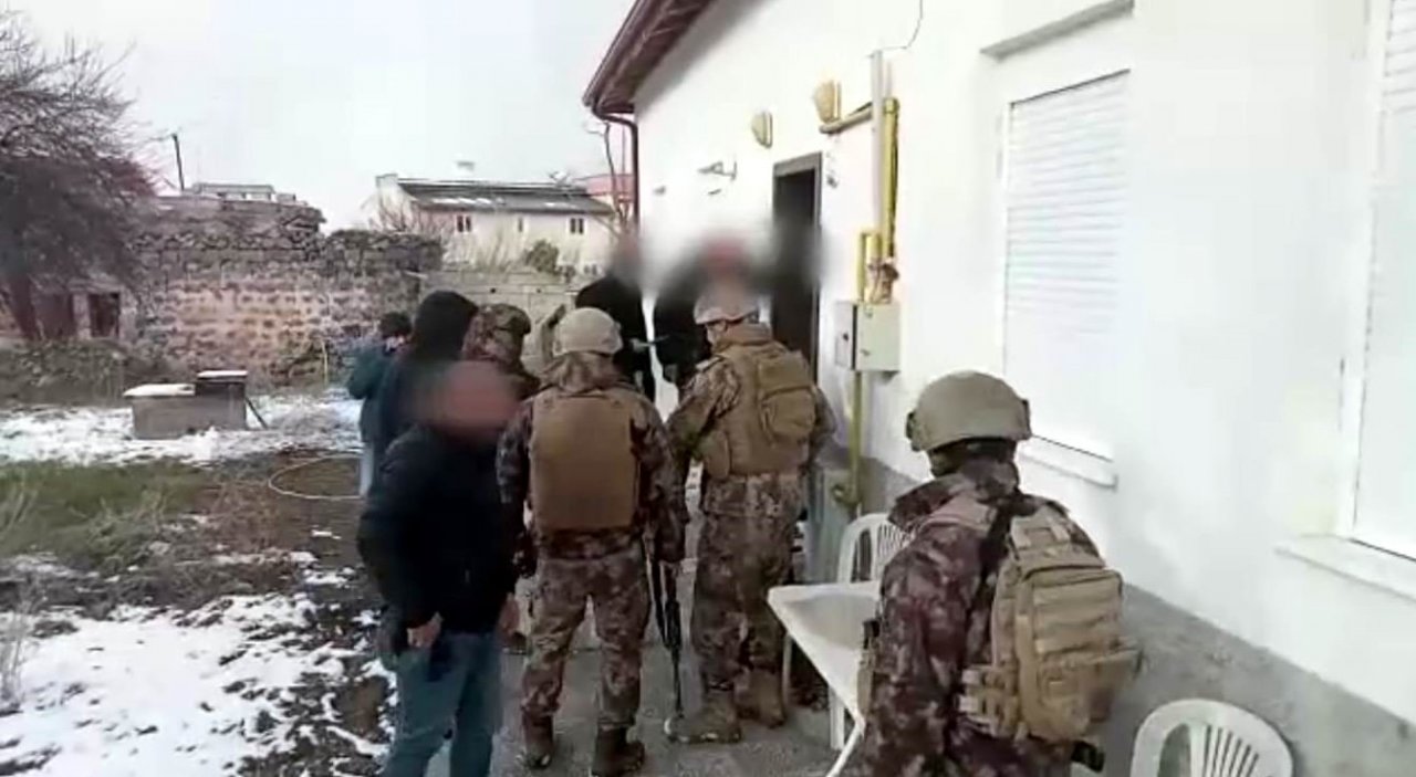 Kayseri polisinden bağ evine özel harekat destekli operasyon