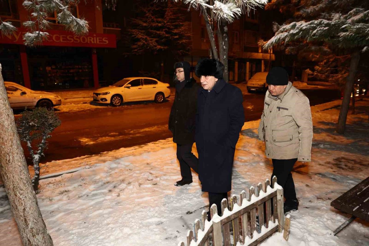 Başkan Altınok’tan sabaha kadar kar denetimi