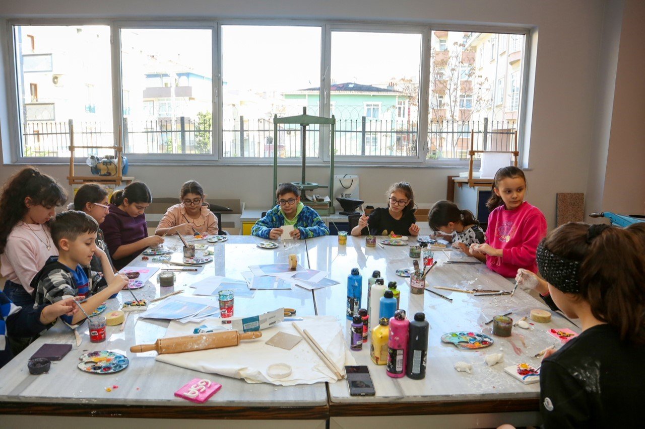 Cumhuriyet’in 100. Yılında 100 çocukla sanat atölyeleri