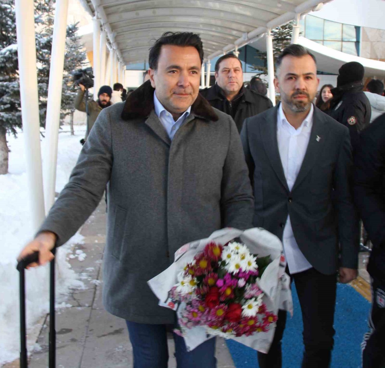 Beşiktaş’a Sivas’ta meşaleli karşılama