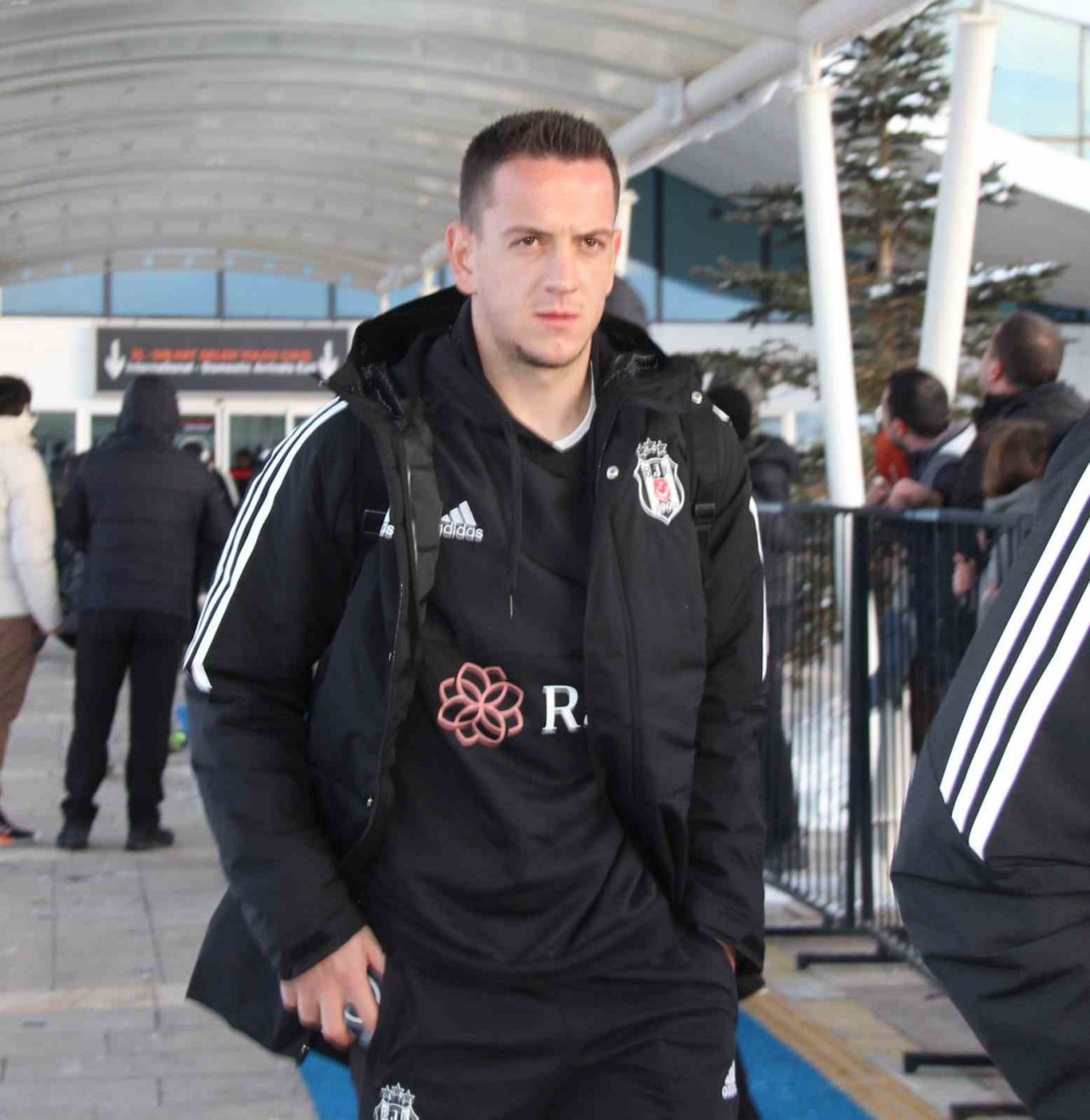 Beşiktaş’a Sivas’ta meşaleli karşılama