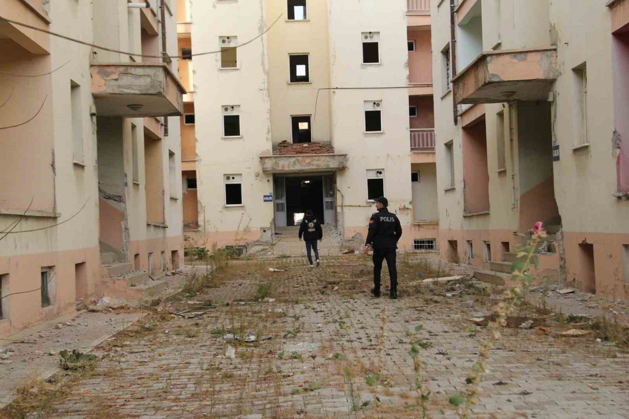 Uşak’ta aranan 41 şüpheli tutuklandı