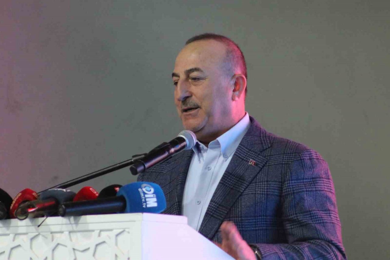 Dışişleri Bakanı Çavuşoğlu: “İsveç NATO üyeliğinin yoluna mayınlar döşüyor”
