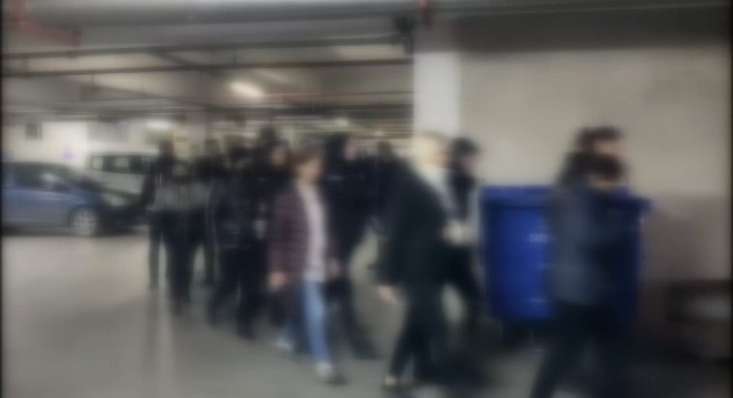 Ataşehir Belediyesine yönelik soruşturmada gözaltına alınan 26 şüpheli adliyeye sevk edildi