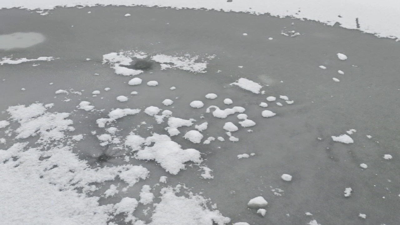 Bolu’nun incisi Gölcük buz tuttu
