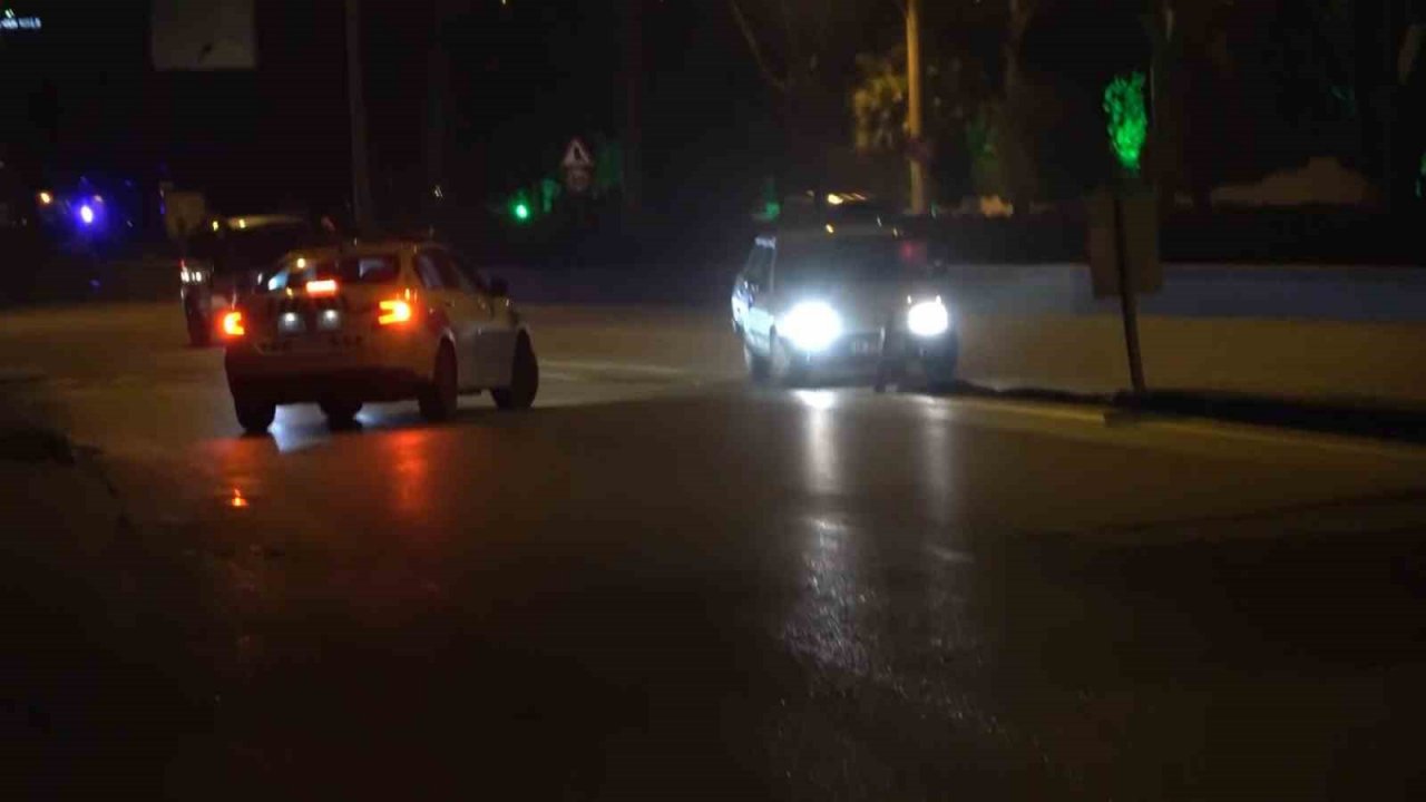 Alkollü sürücü uygulama noktasından böyle kaçtı, 4 kilometre kovalamaca ile yakalandı