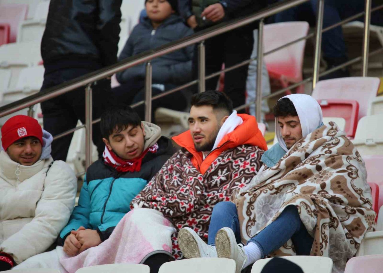 Sivassporlu taraftarlar Beşiktaş maçına ilgi gösterdi