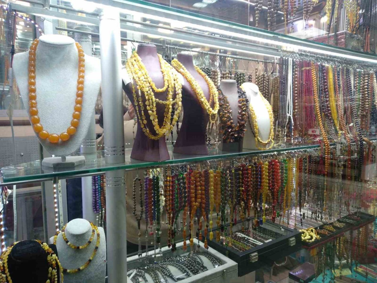 200 yıllık at gerdanlığı, fiyatı ile dudak uçuklattı