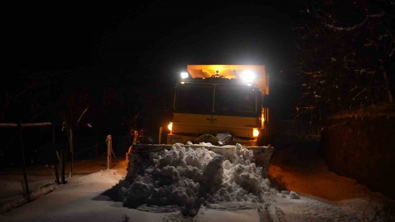 Elazığ’da 124 köy yolu ulaşıma kapandı