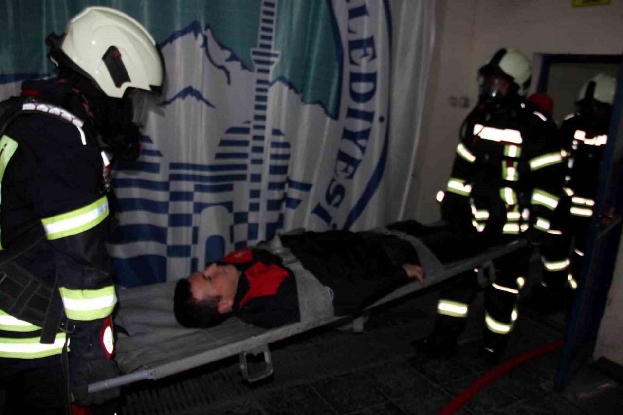 Komando değil itfaiye eri