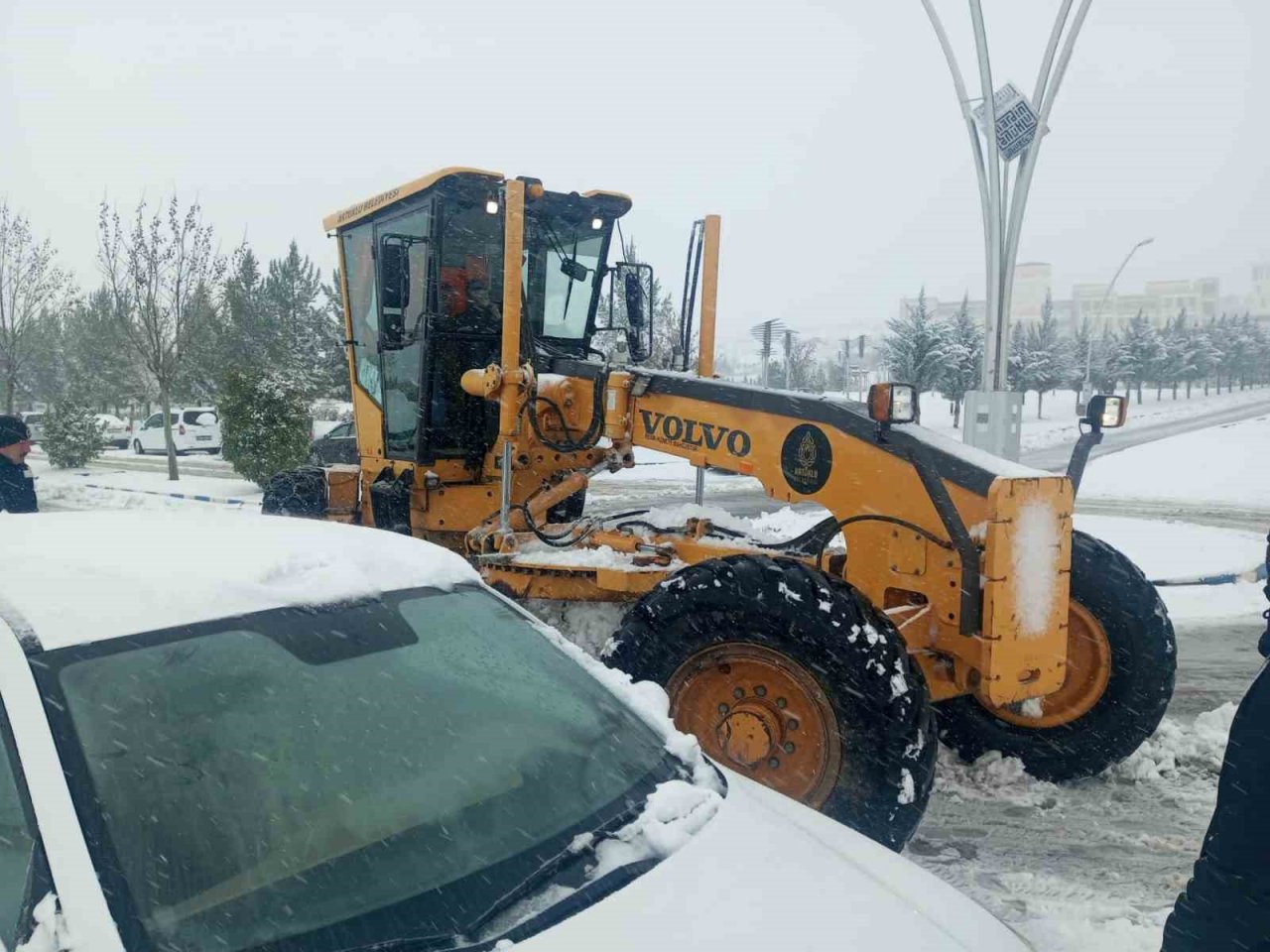 Artuklu Belediyesinden kar mesaisi