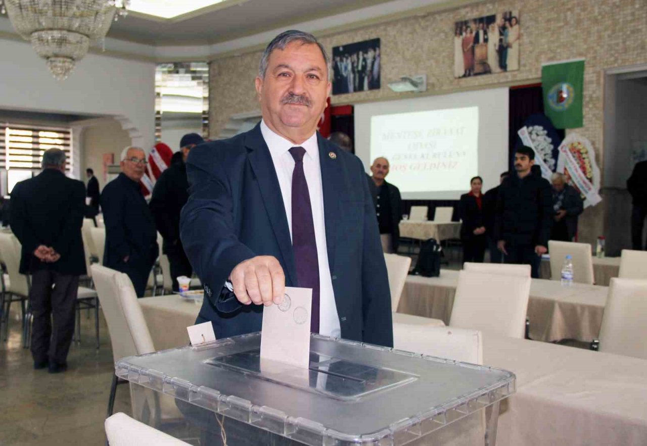 Menteşe Ziraat Odasında Mehmet Baştuğ güven tazeledi