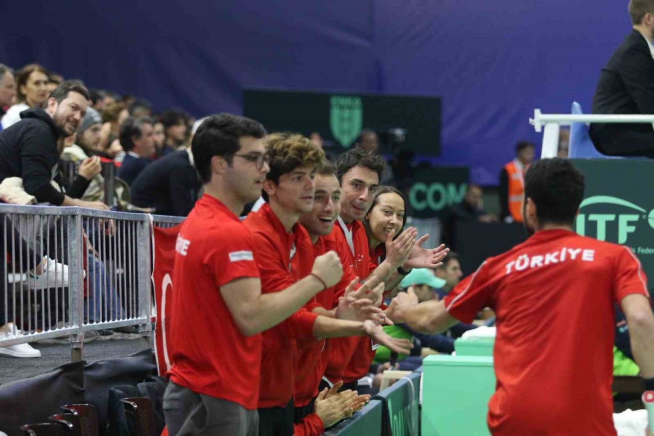 Milli Takım Davis Cup’ta ilk güne iki galibiyetle başladı