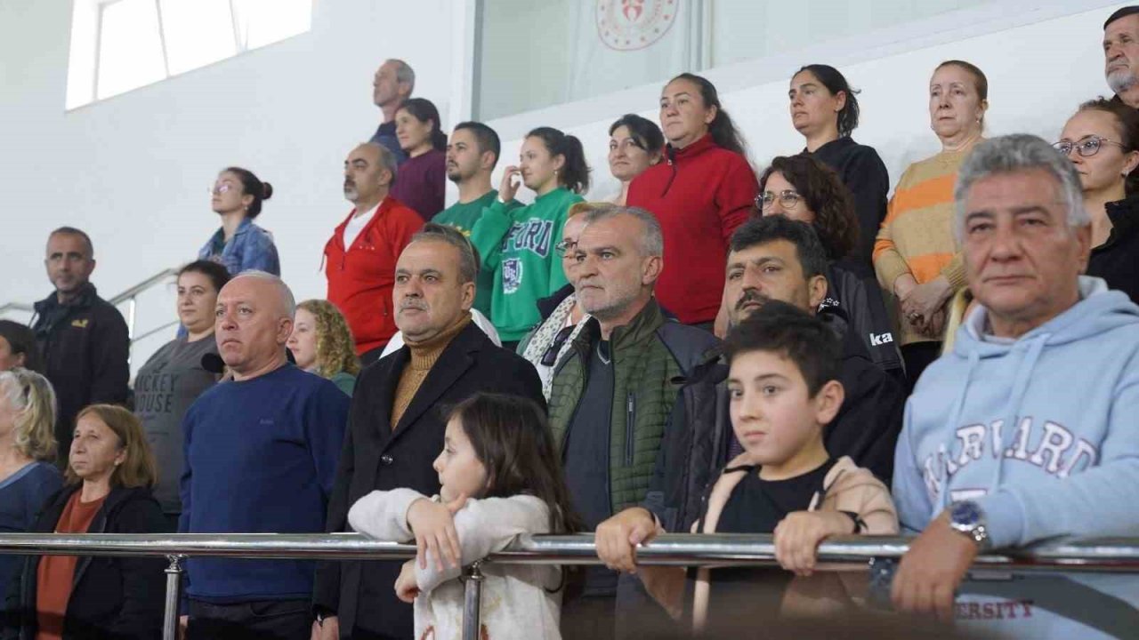 Ortaca’da yüzme şampiyonası heyecanı