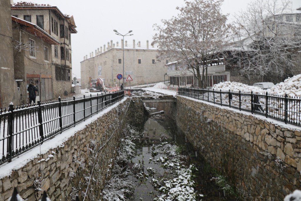 Safranbolu’da han arkası yayalaşacak