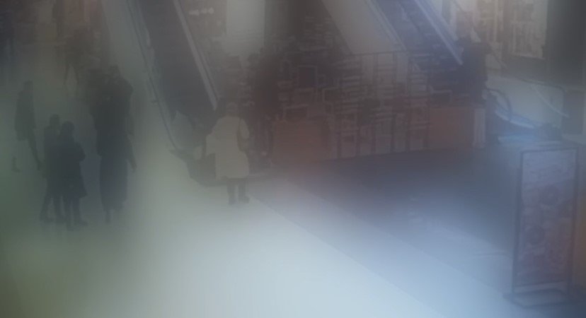 Şişli’de AVM’de Filipinli çocuğun yürüyen merdivene sıkıştığı anlar kamerada