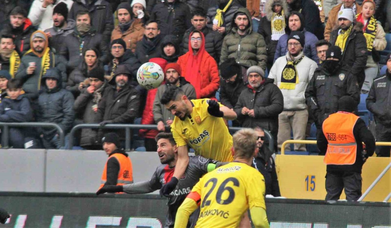 Spor Toto Süper Lig: MKE Ankaragücü: 0 - Fatih Karagümrük: 2 (Maç sonucu)