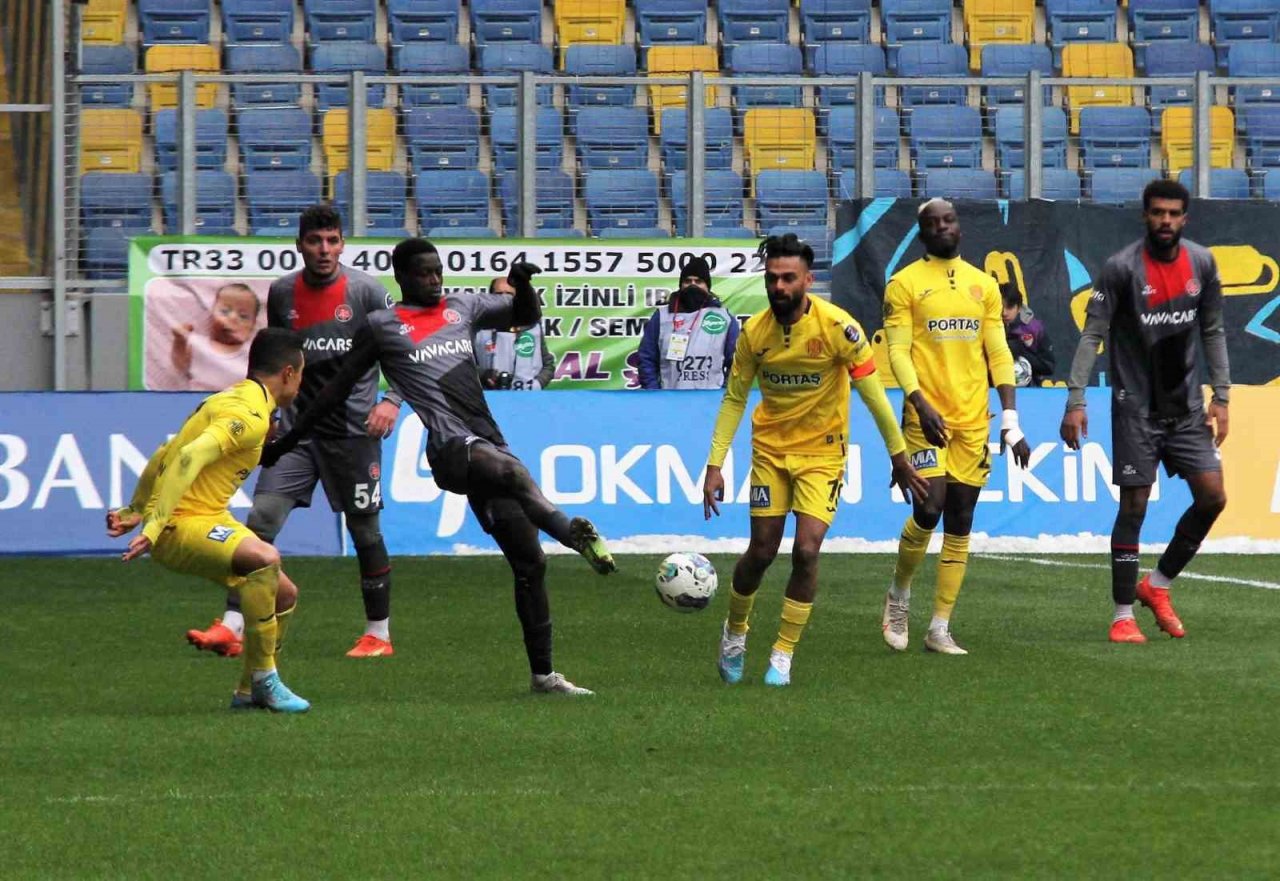 Spor Toto Süper Lig: MKE Ankaragücü: 0 - Fatih Karagümrük: 2 (Maç sonucu)