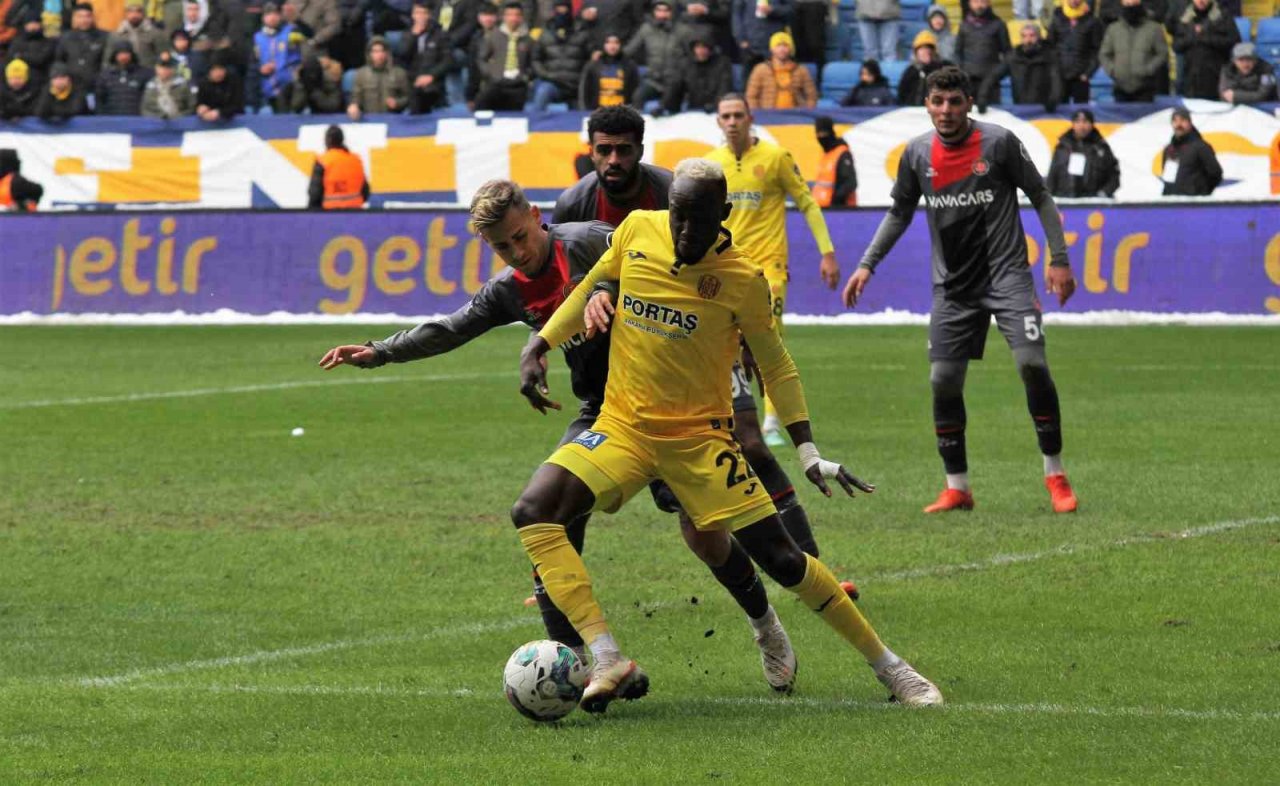 Spor Toto Süper Lig: MKE Ankaragücü: 0 - Fatih Karagümrük: 2 (Maç sonucu)