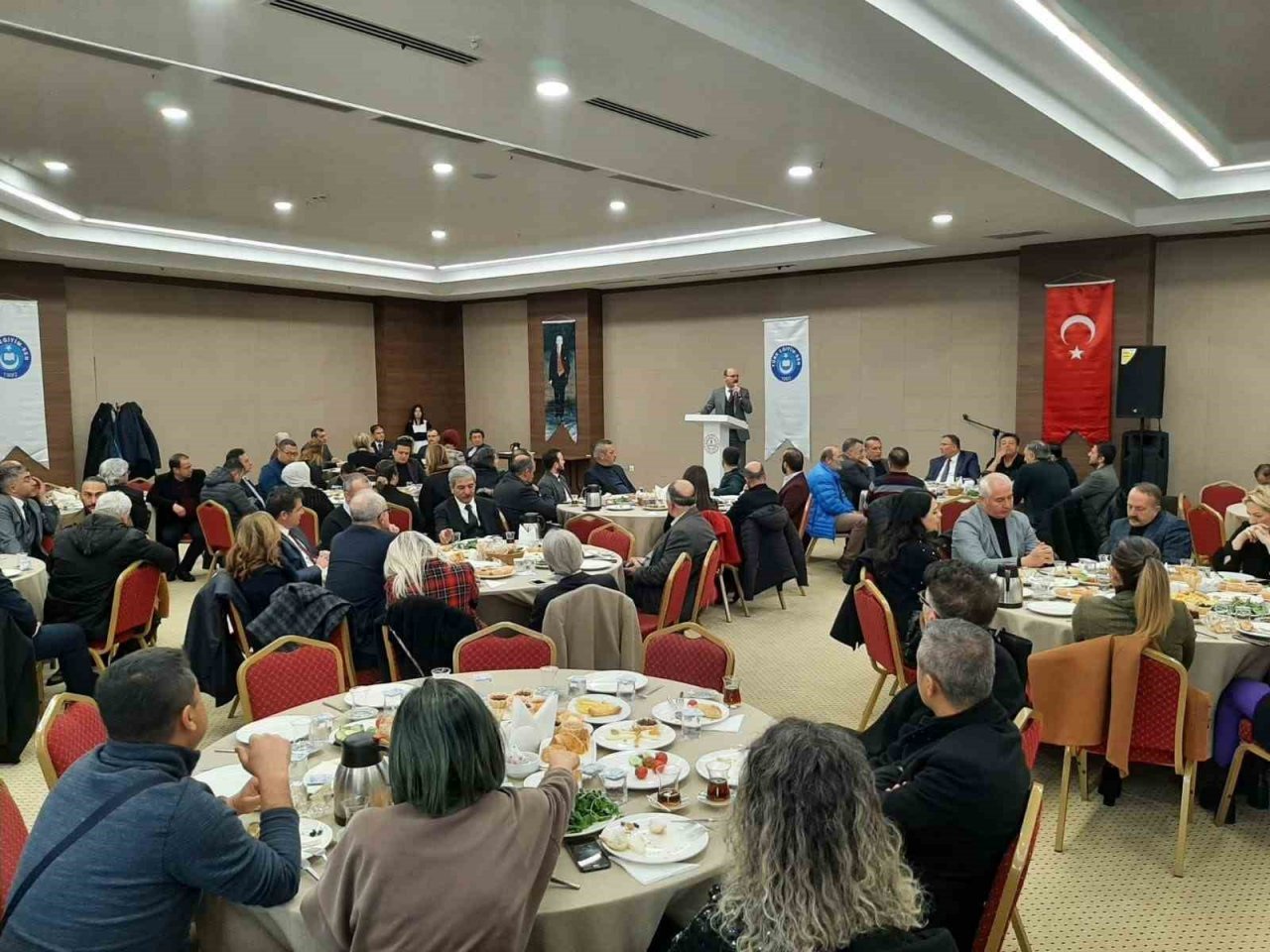 Türk Eğitim-Sen Genel Başkanı Geylan’dan proje okullarına yönetici atama usulüne tepki