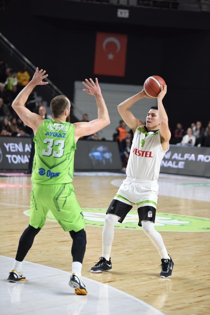 Türkiye Basketbol Süper Ligi: Manisa Büyükşehir Belediyespor: 82 - Tofaş: 76