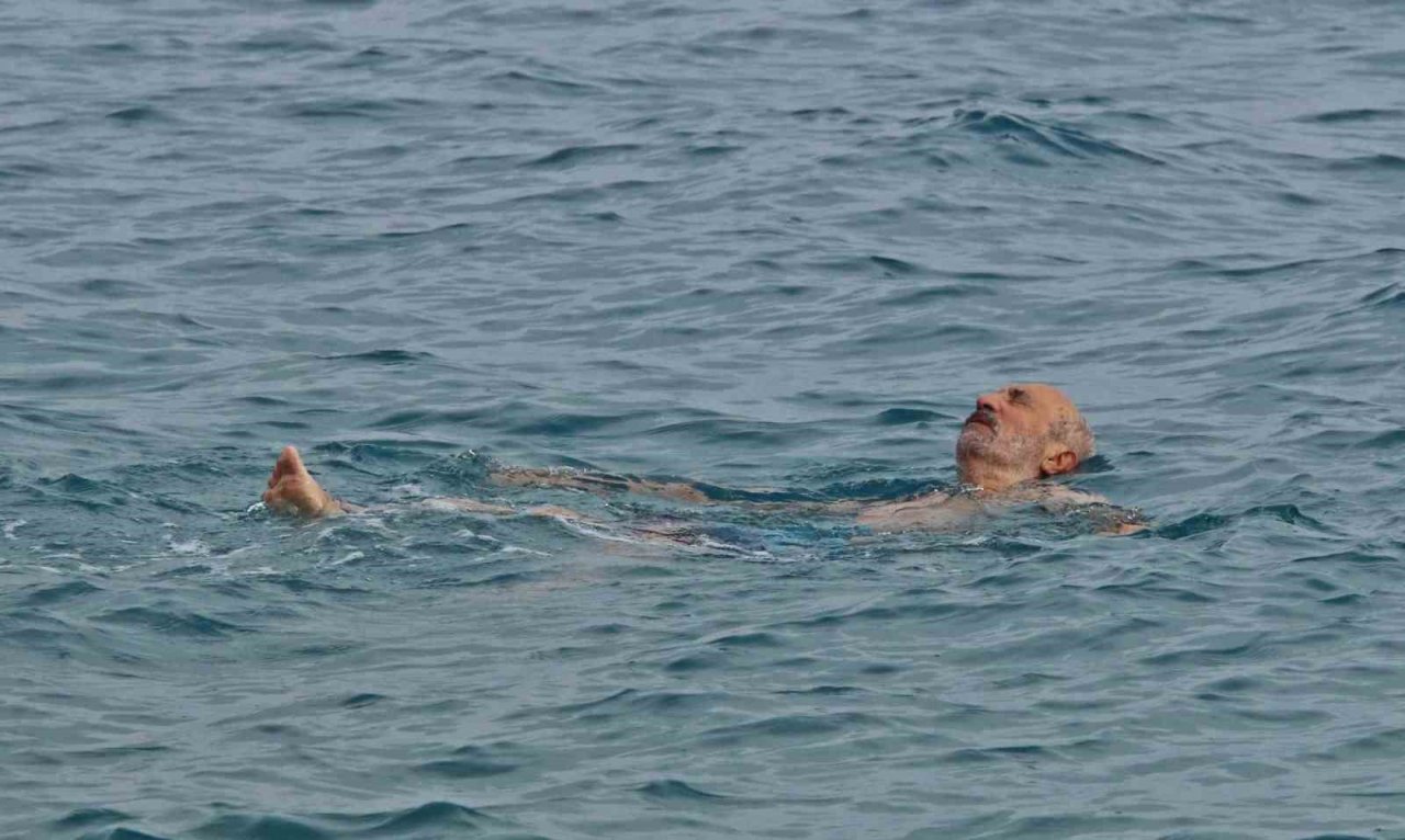 Türkiye’de kar esareti, Antalya’da deniz keyfi